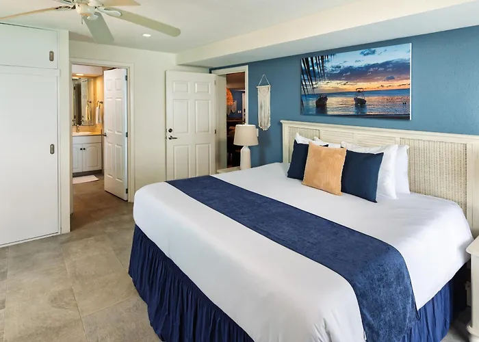 Oceanfront Luxury -4-king Dive Pick Ups-walk To Dining & Shops *