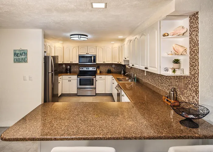 Oceanfront Luxury -4-king Dive Pick Ups-walk To Dining & Shops Apartament *