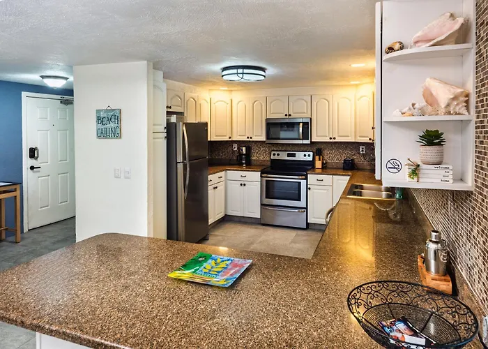 Oceanfront Luxury -4-king Dive Pick Ups-walk To Dining & Shops *